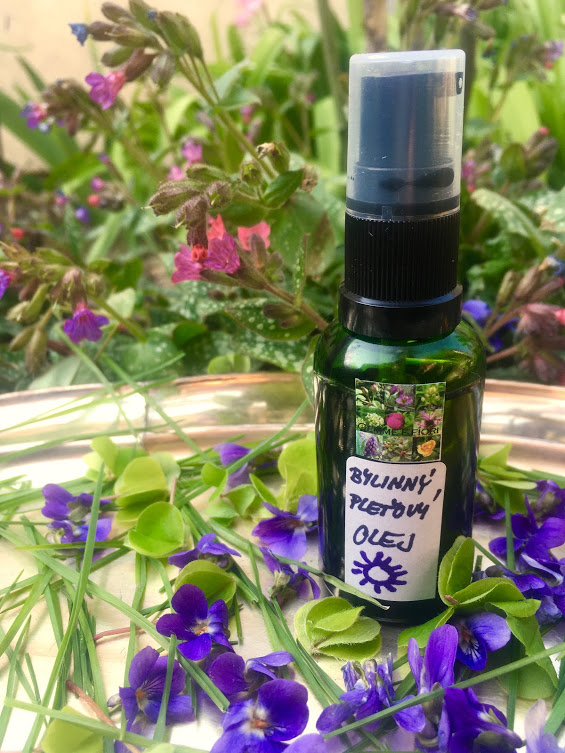 AROMATERAPEUTICKÝ BYLINNÝ PLEŤOVÝ OLEJ °VYŽIVUJÍCÍ° ☼ 30 ml